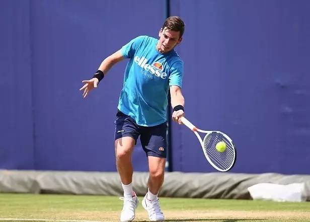 背后不是神 背后不是神